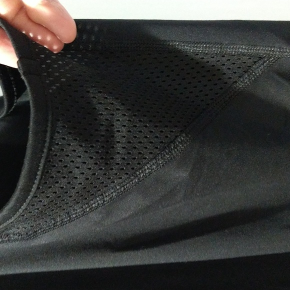 Nike Dri-fit tank - Picture 3 of 3